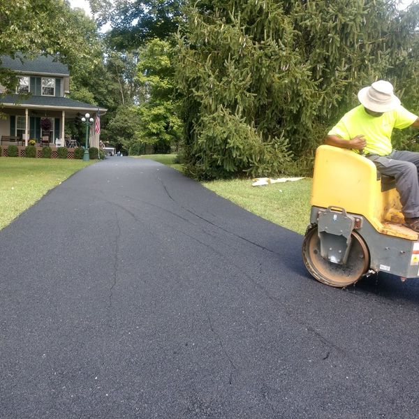 Extending The Lifespan Of An Asphalt Driveway - Learn More - Bracken Paving